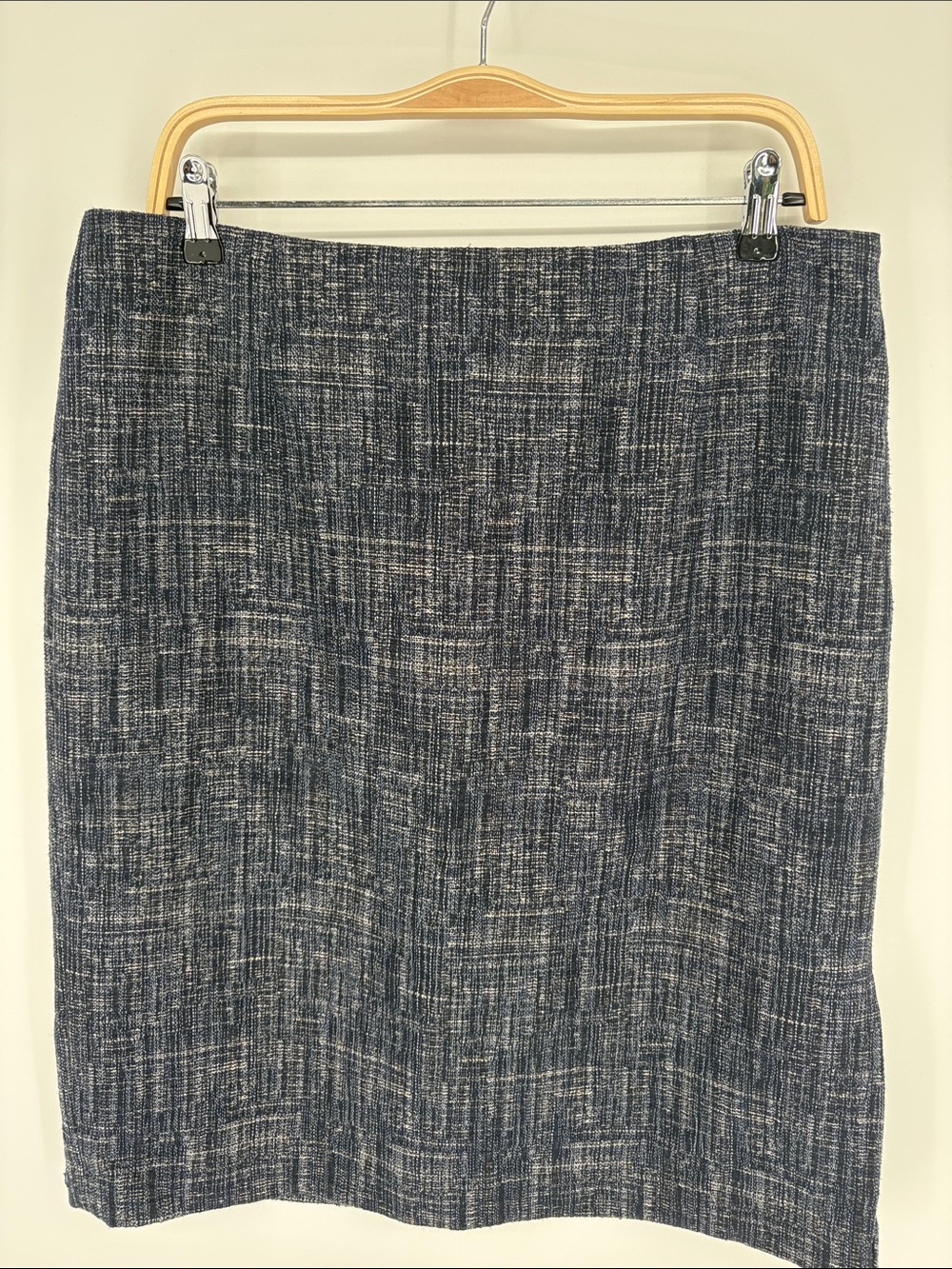 🌋 Banana Republic Navy Tweed Pencil Skirt